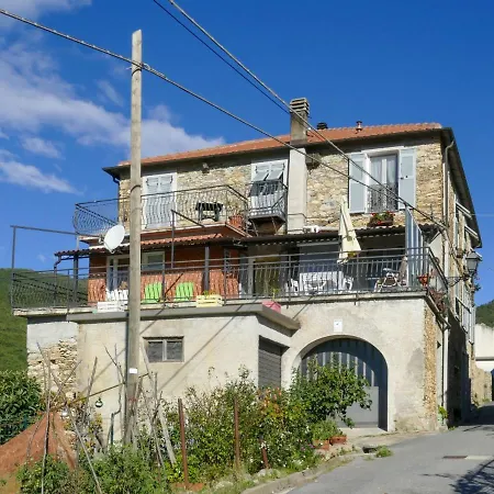 Locazione Turistica Iolanda Apartament Ranzo-Borgo