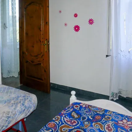 Locazione Turistica Iolanda Apartament