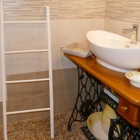 Locazione Turistica Iolanda * Ranzo-Borgo