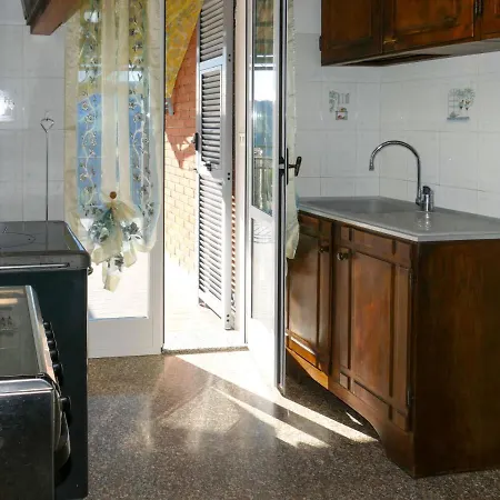 Locazione Turistica Iolanda Apartament